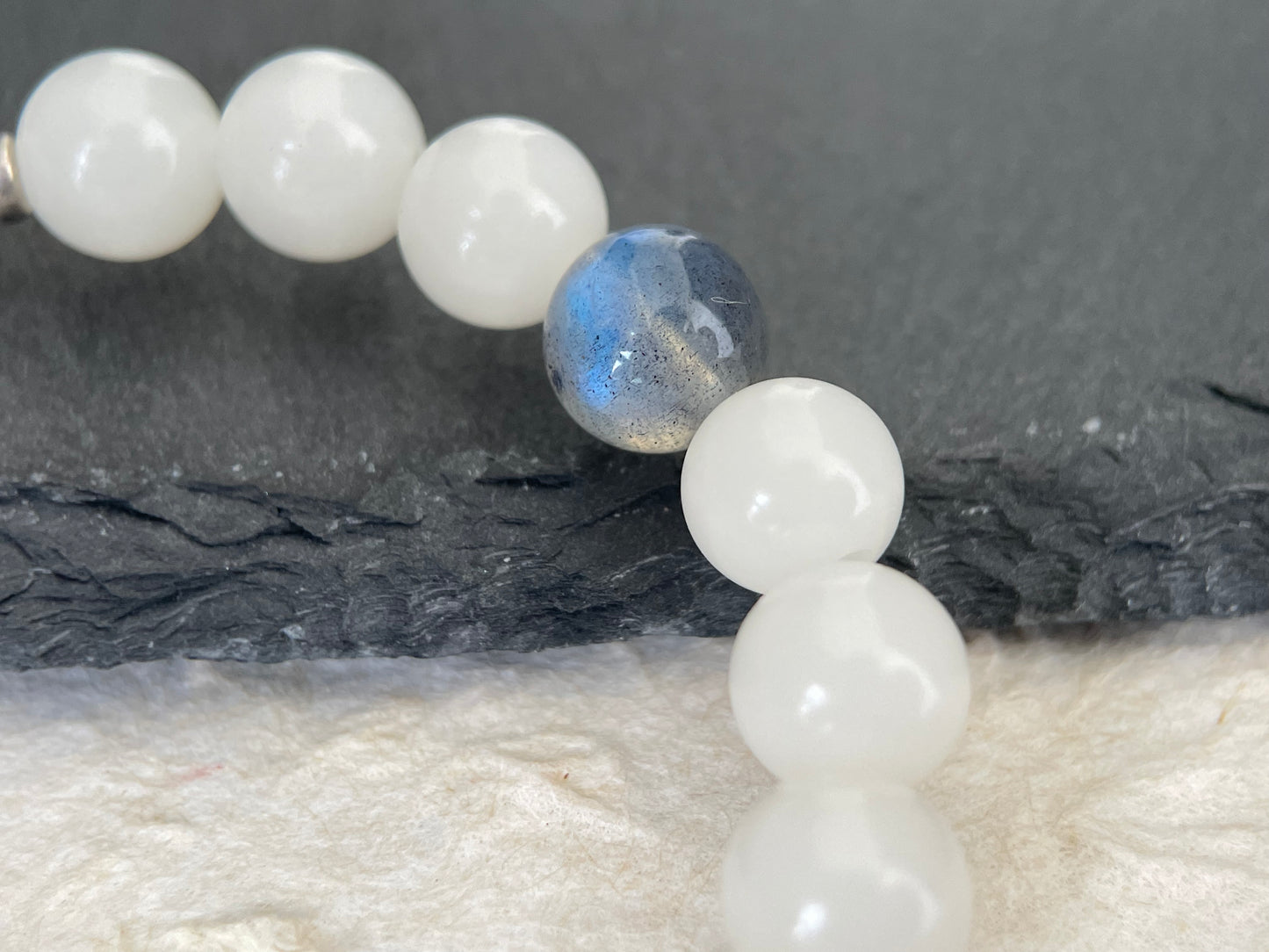 Pale Dusk — Minimalist White Bodhi Seed & Moonstone Beaded Bracelet