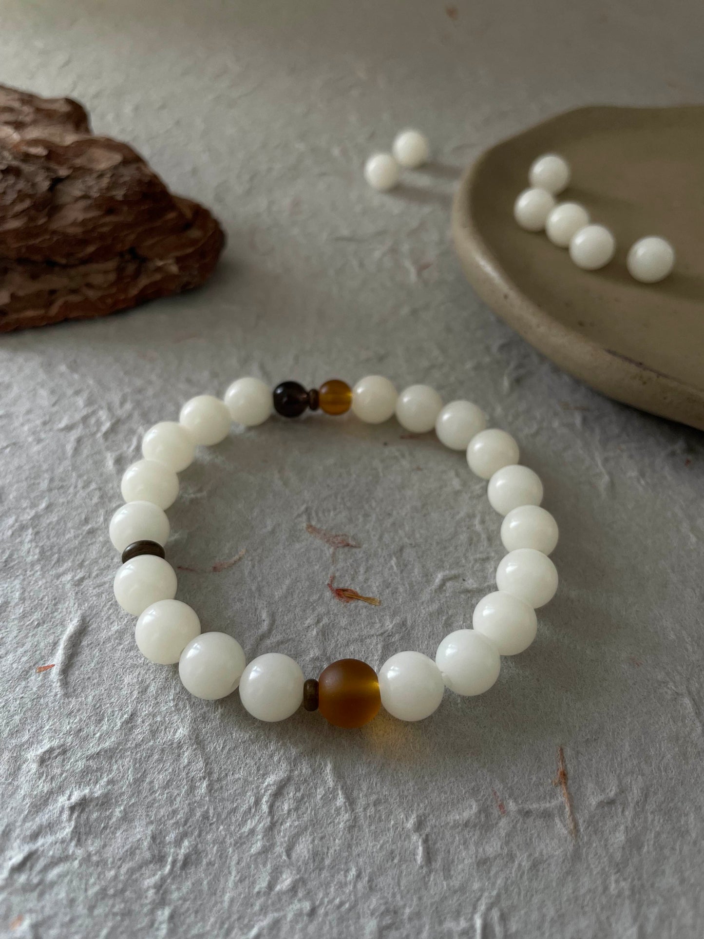 Old Wood — Minimalist White Bodhi Seed & Amber Beaded Bracelet