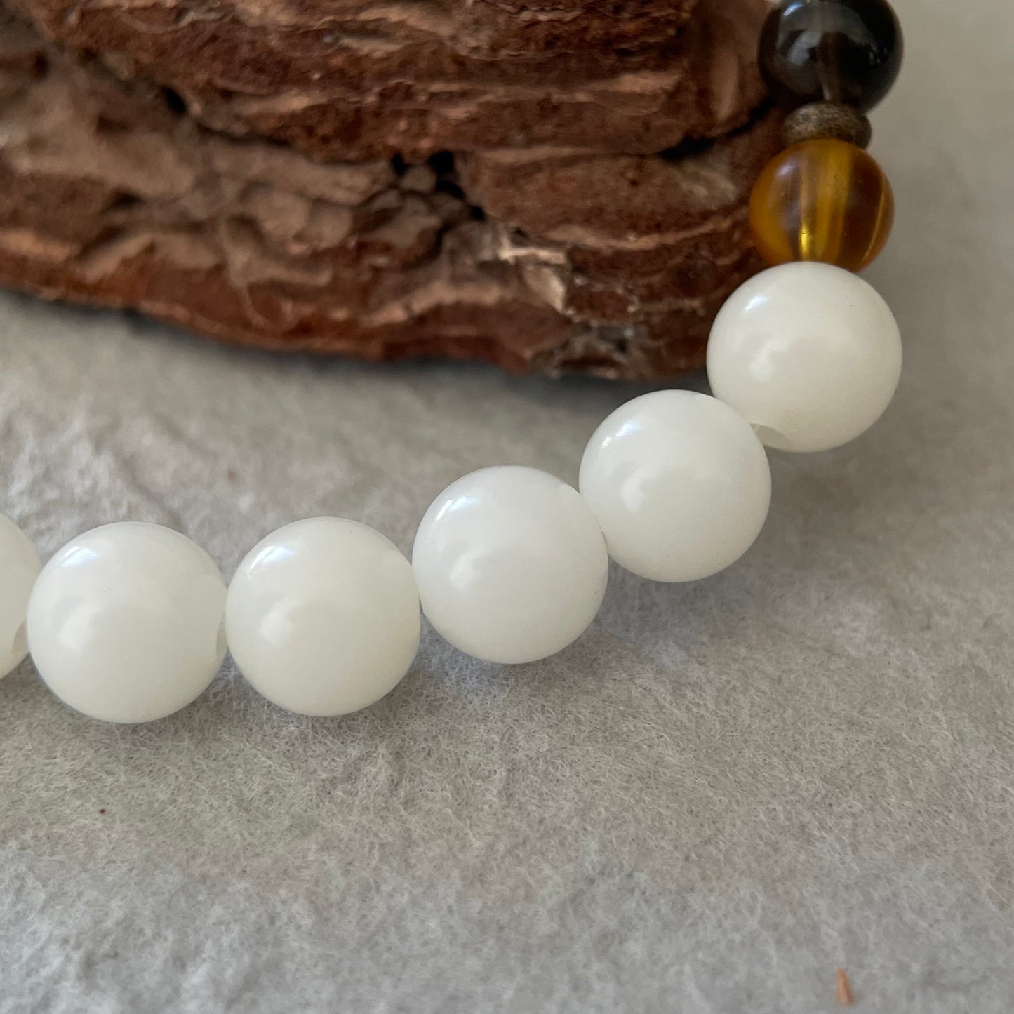 Old Wood — Minimalist White Bodhi Seed & Amber Beaded Bracelet
