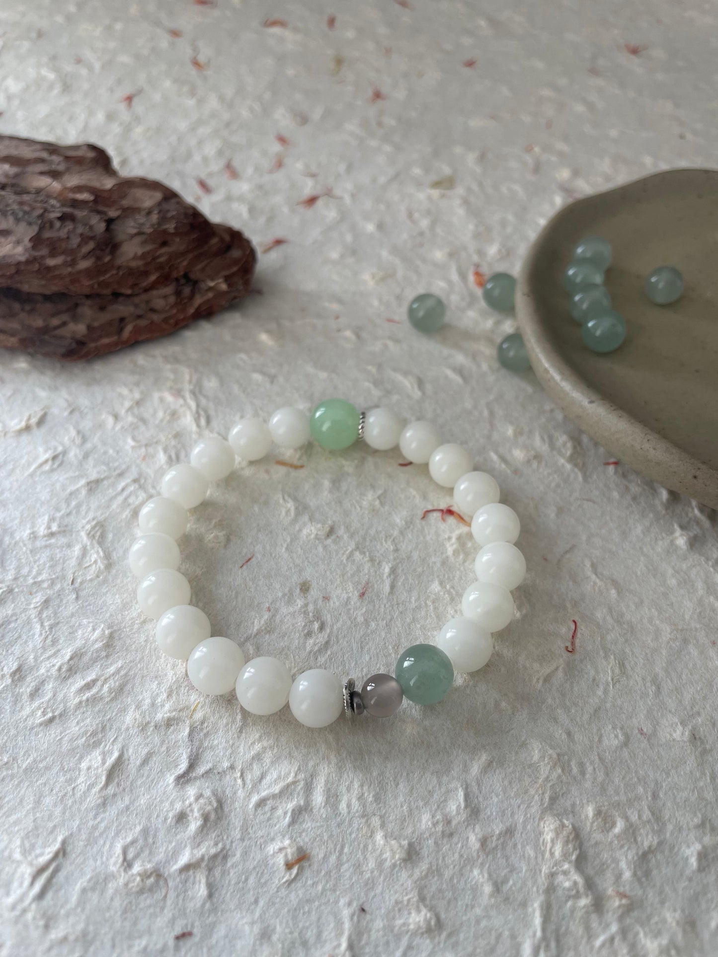 Jade Hush — Minimalist White Bodhi Seed & Aventurine Beaded Bracelet