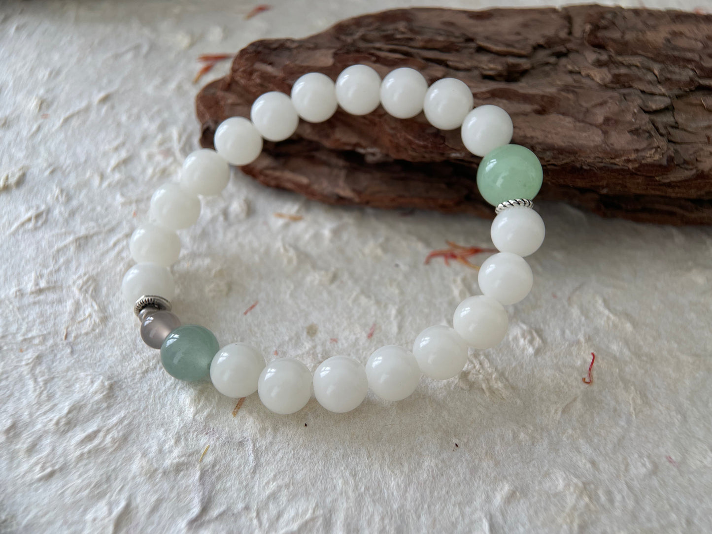 Jade Hush — Minimalist White Bodhi Seed & Aventurine Beaded Bracelet
