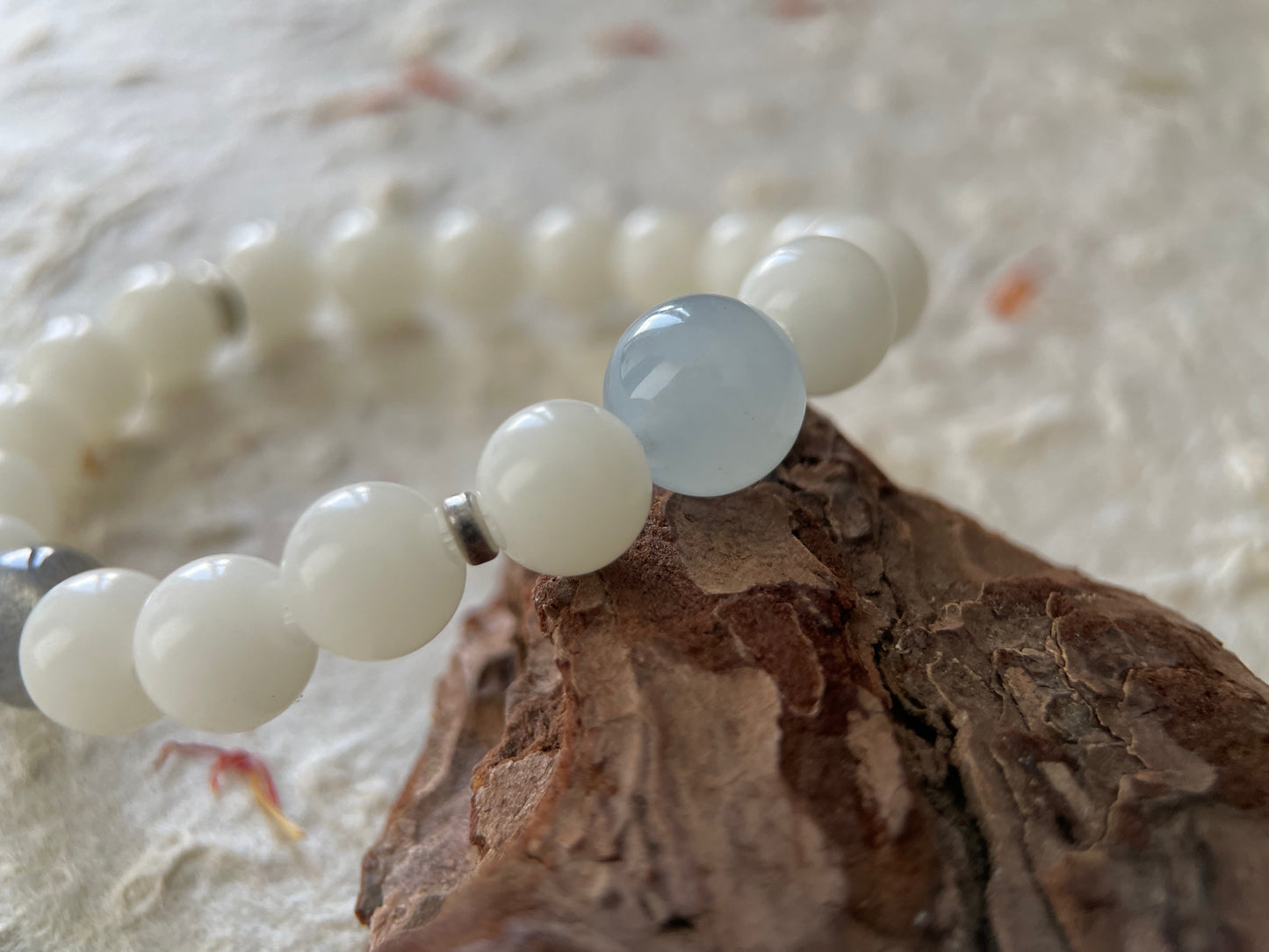 Pale Dusk — Minimalist White Jade bodhi & Moonstone Beaded Bracelet
