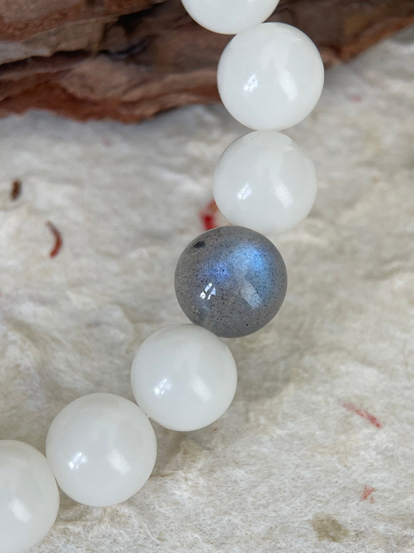 Pale Dusk — Minimalist White Jade bodhi & Moonstone Beaded Bracelet