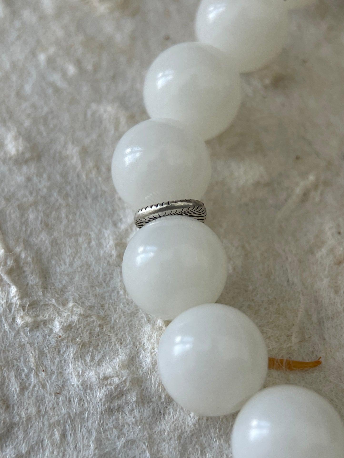 Pale Dusk — Minimalist White Jade bodhi & Moonstone Beaded Bracelet