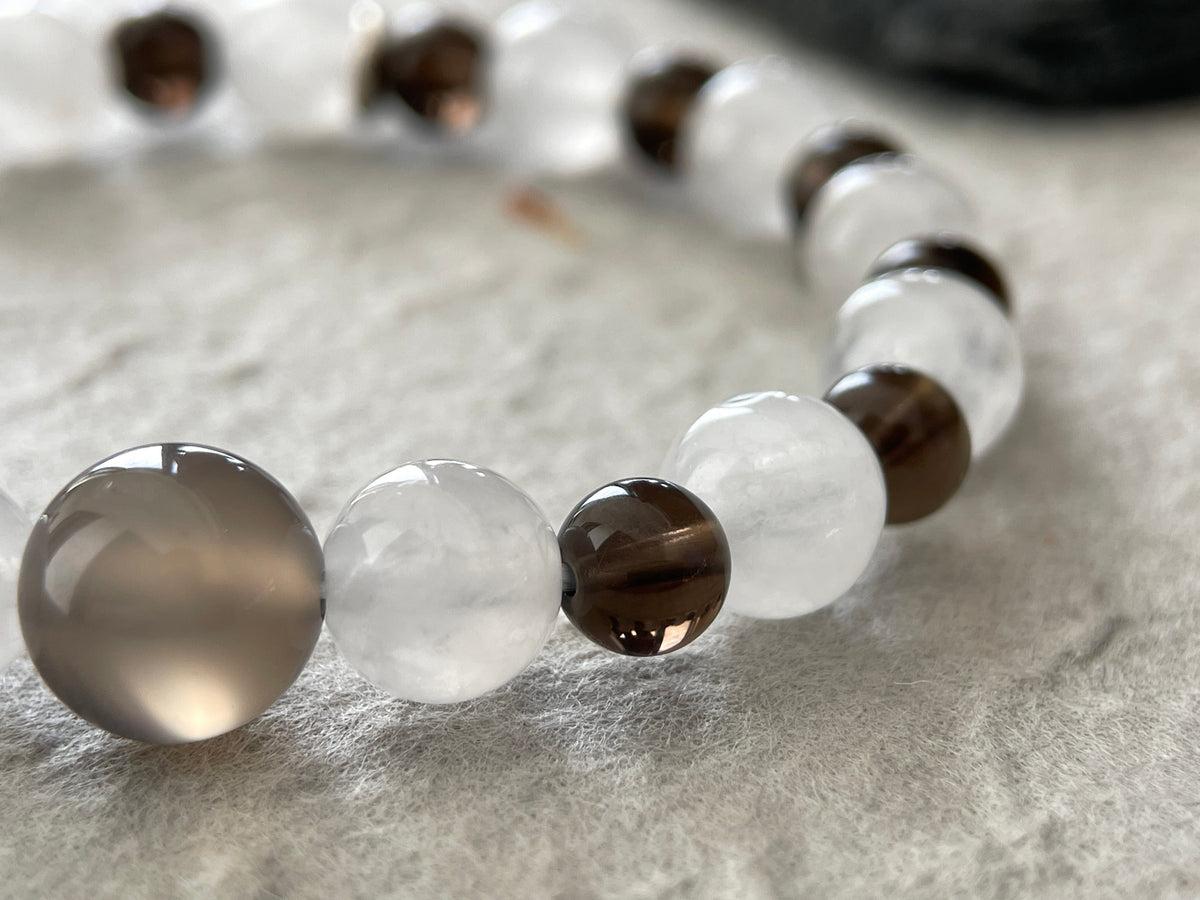 Tea Mist – White Chalcedony, Smoky Quartz & Gray Agate Beaded Bracelet